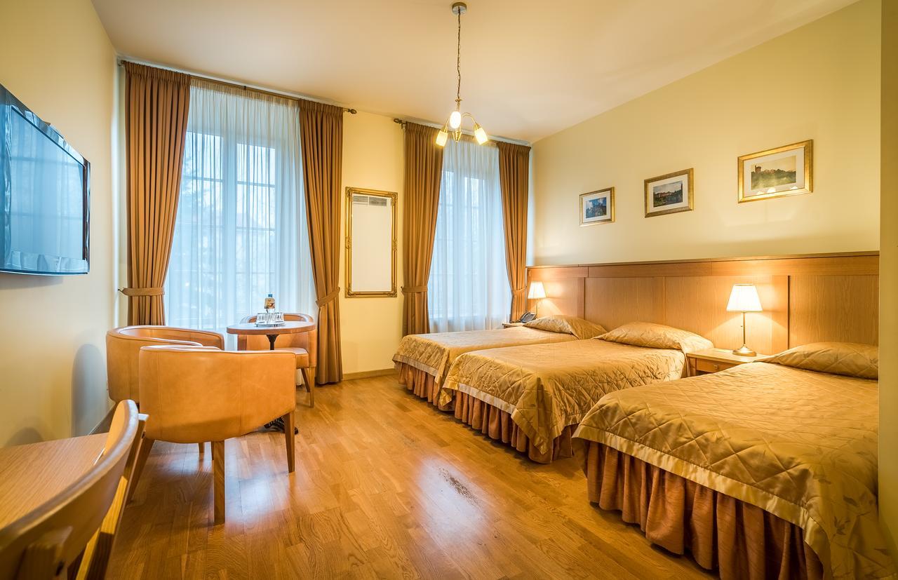 Hotel Tilto Vilnius Pokoj fotografie